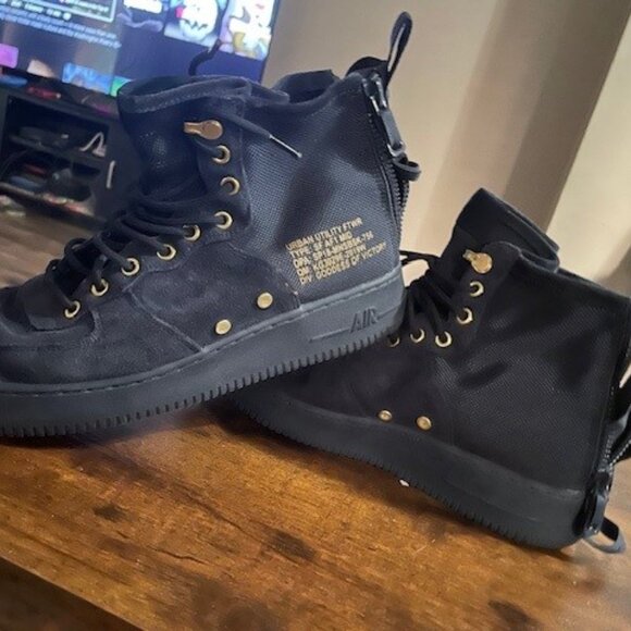 Nike SF Air Force 1 Mid 'Obsidian' sneaker - Picture 1 of 5